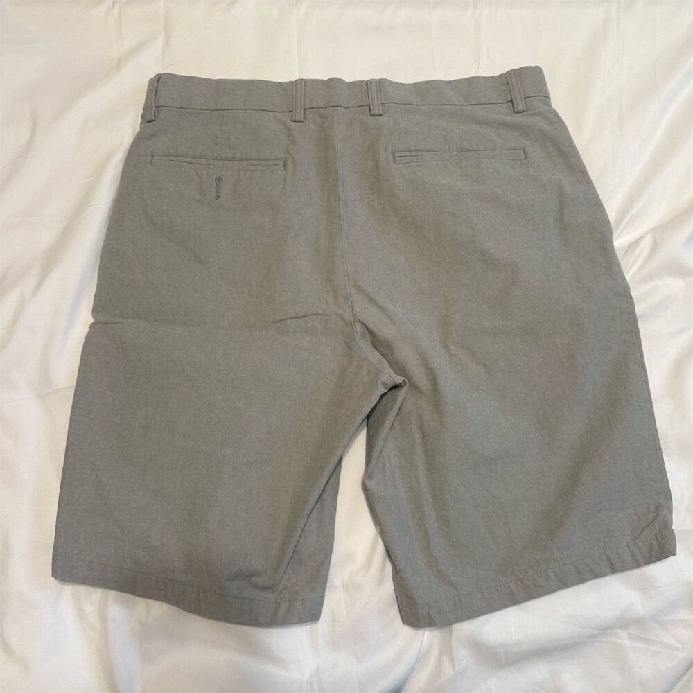 Old Navy Men's Slim Fit Chino Shorts Gray Size 36 Built-In Flex - Picture 2 of 6